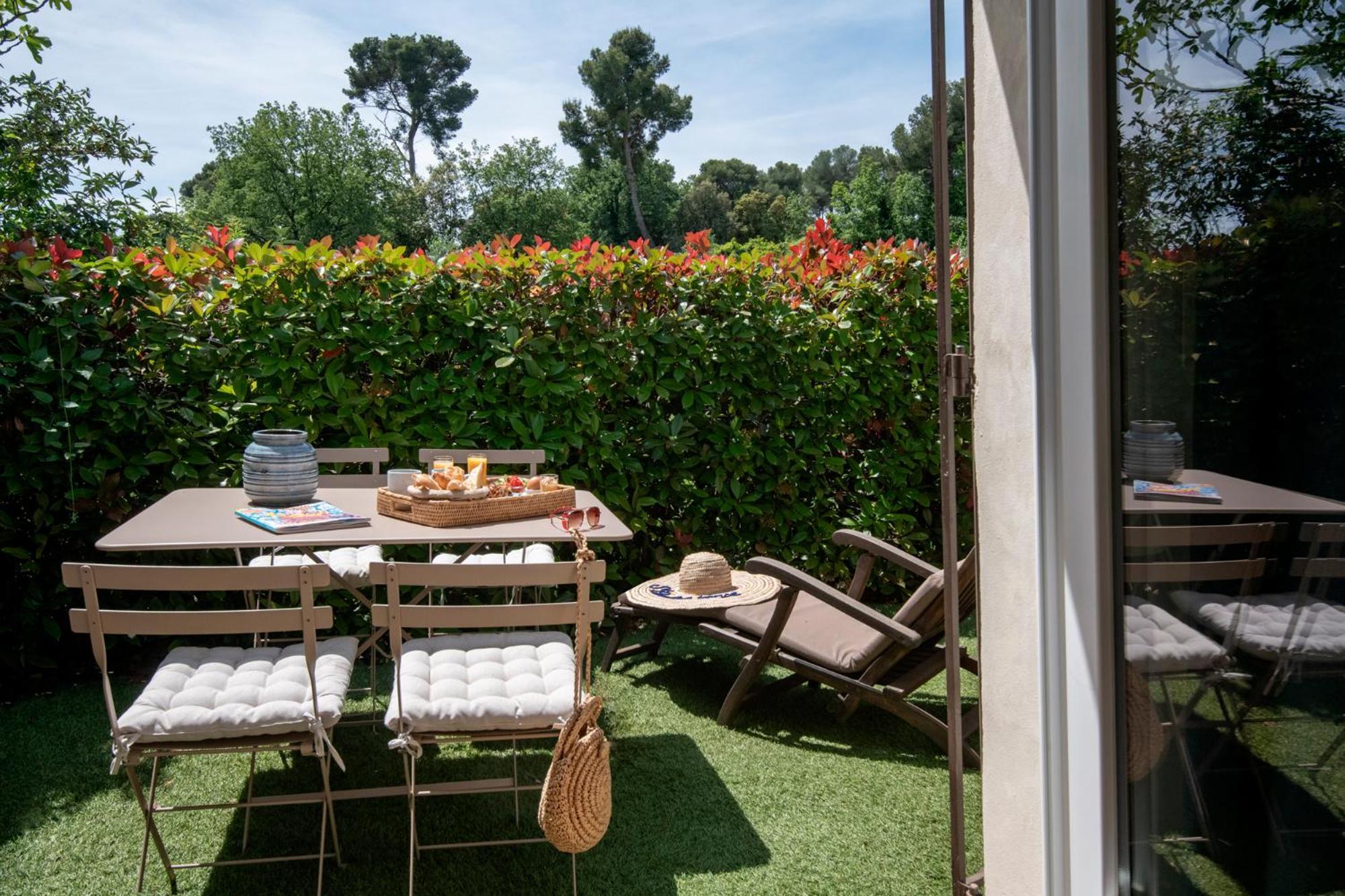Hotel Les Messugues Saint-Paul-de-Vence Zewnętrze zdjęcie